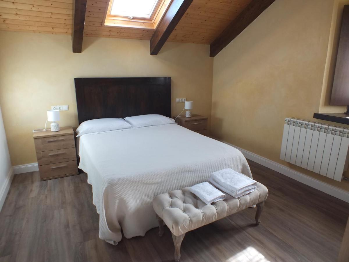 Apartamentos Puerta Del Castro Coana Extérieur photo