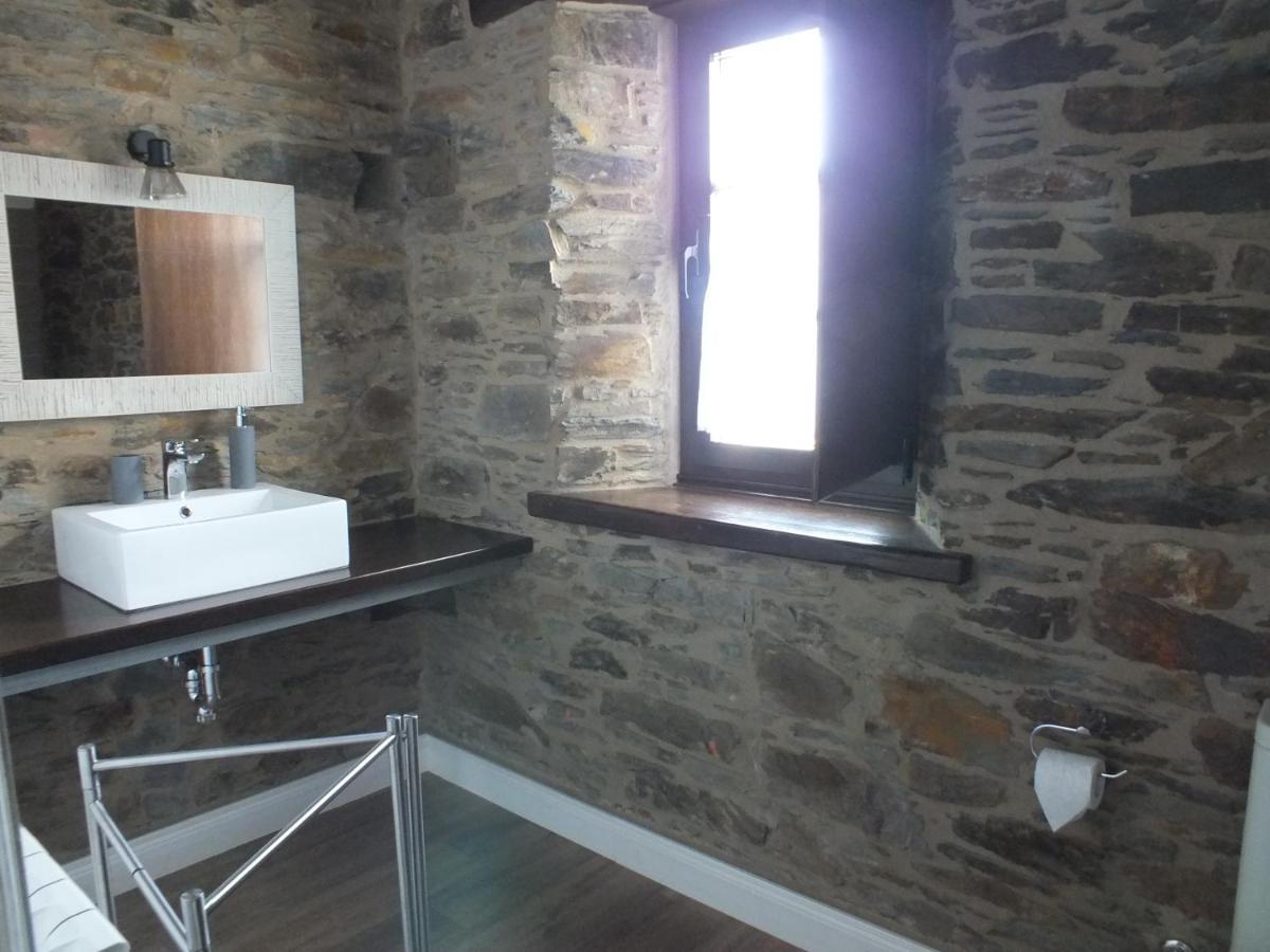 Apartamentos Puerta Del Castro Coana Extérieur photo