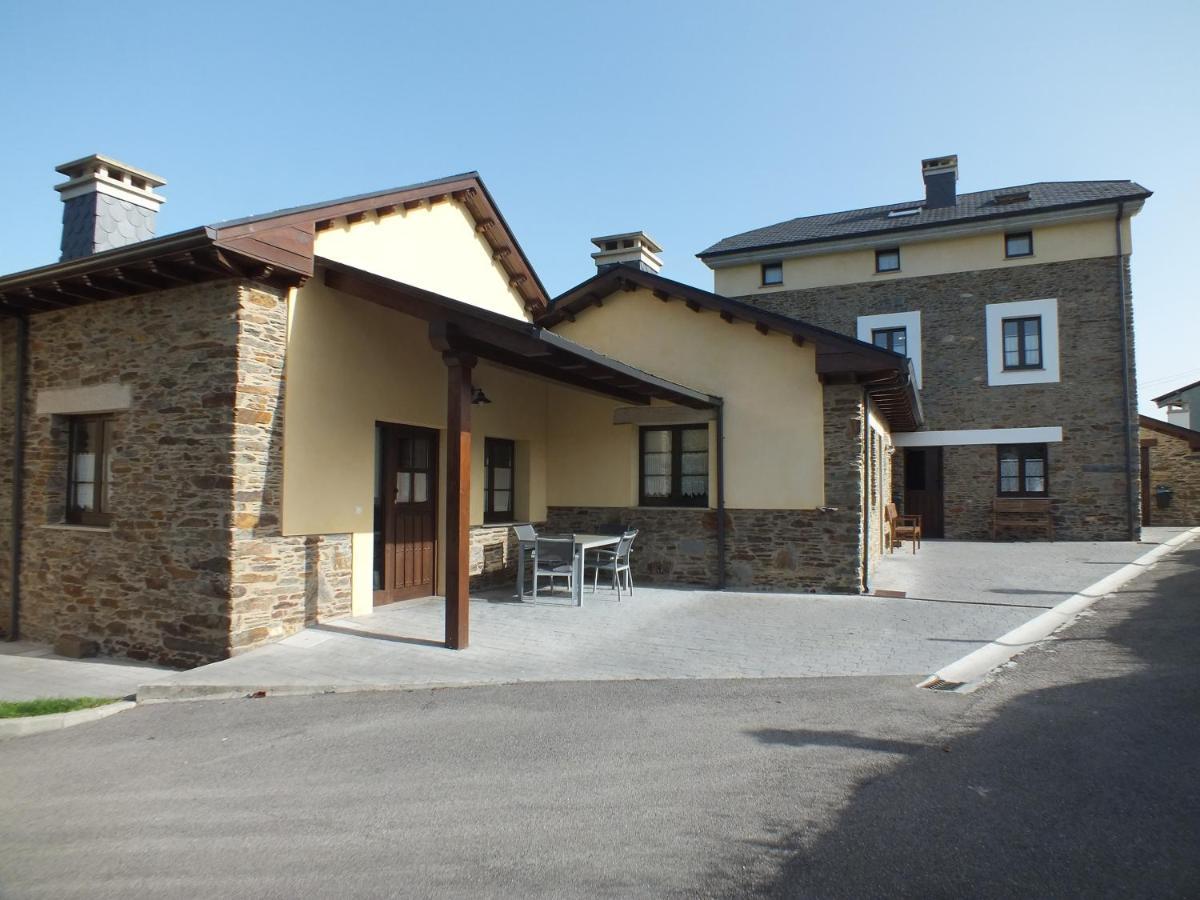 Apartamentos Puerta Del Castro Coana Extérieur photo