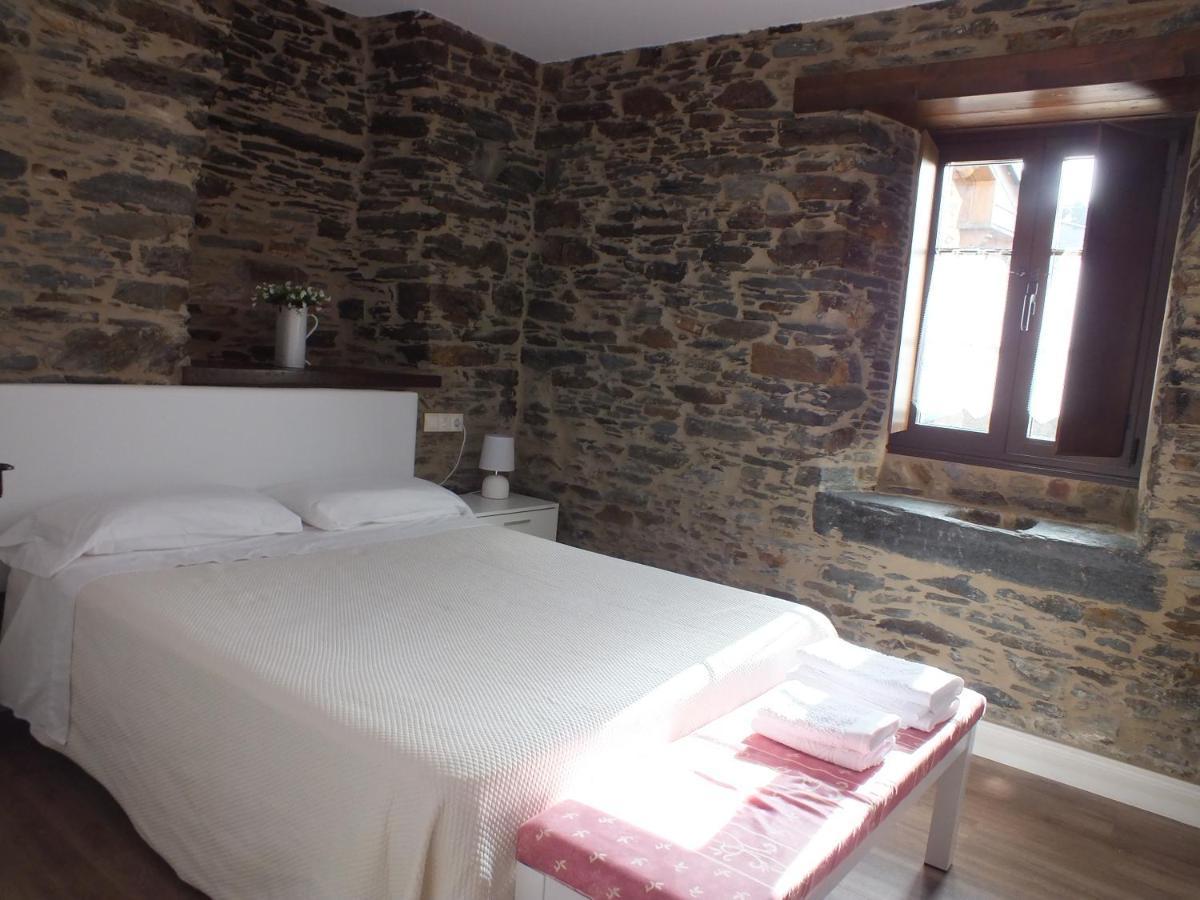 Apartamentos Puerta Del Castro Coana Extérieur photo