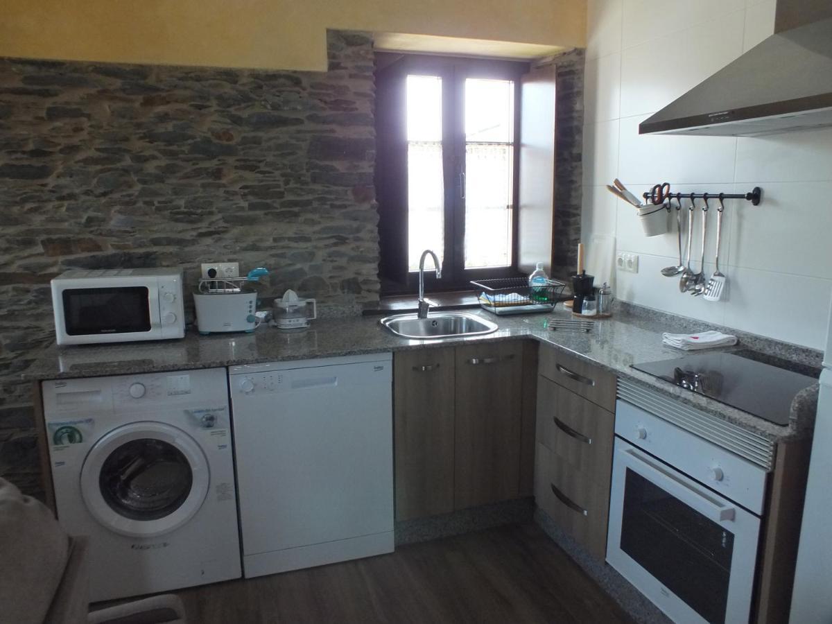 Apartamentos Puerta Del Castro Coana Extérieur photo