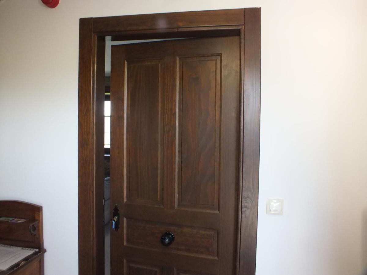 Apartamentos Puerta Del Castro Coana Extérieur photo