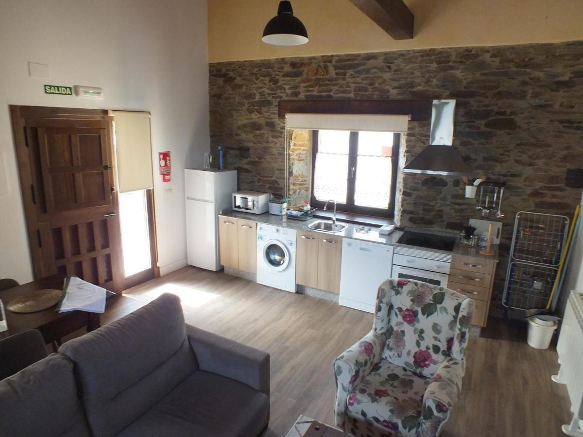 Apartamentos Puerta Del Castro Coana Extérieur photo